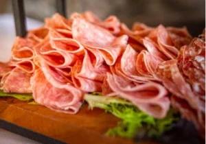 Delis&LocalMarkets deli meat slices